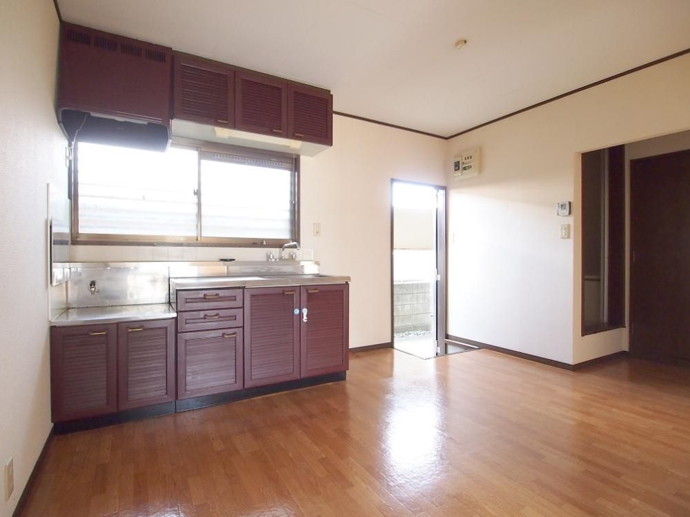 【その他部屋・スペース】　キッチンスペースイメージ　反転した間取りのお部屋の写真です。