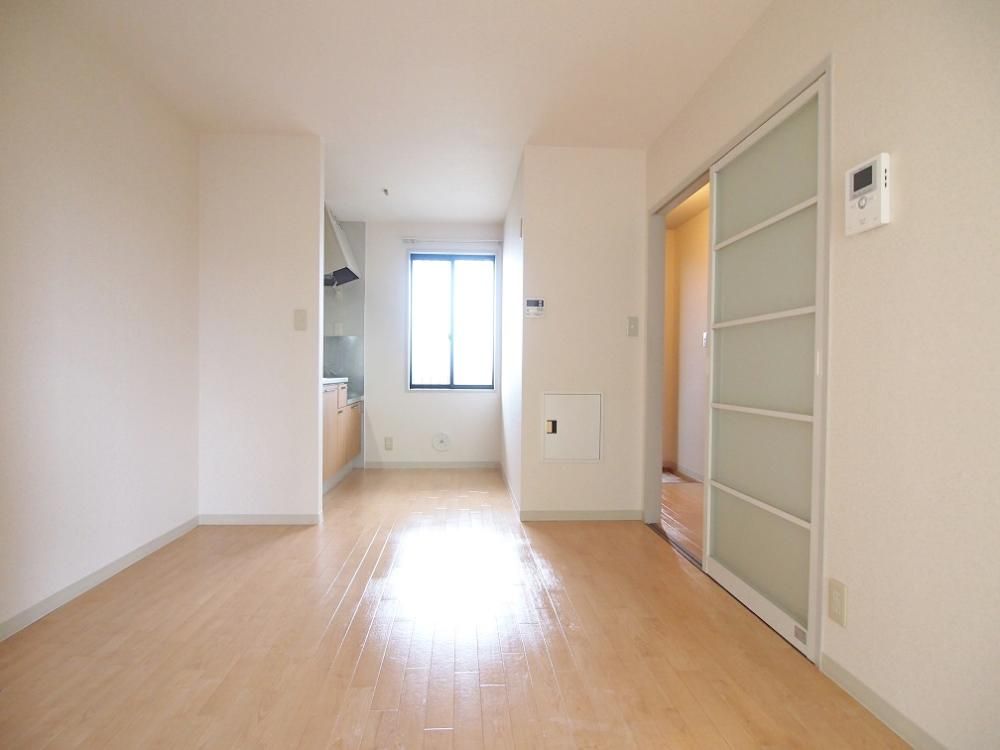 �y���̑������E�X�y�[�X�z�@6.8���_�C�j���O�L�b�`��