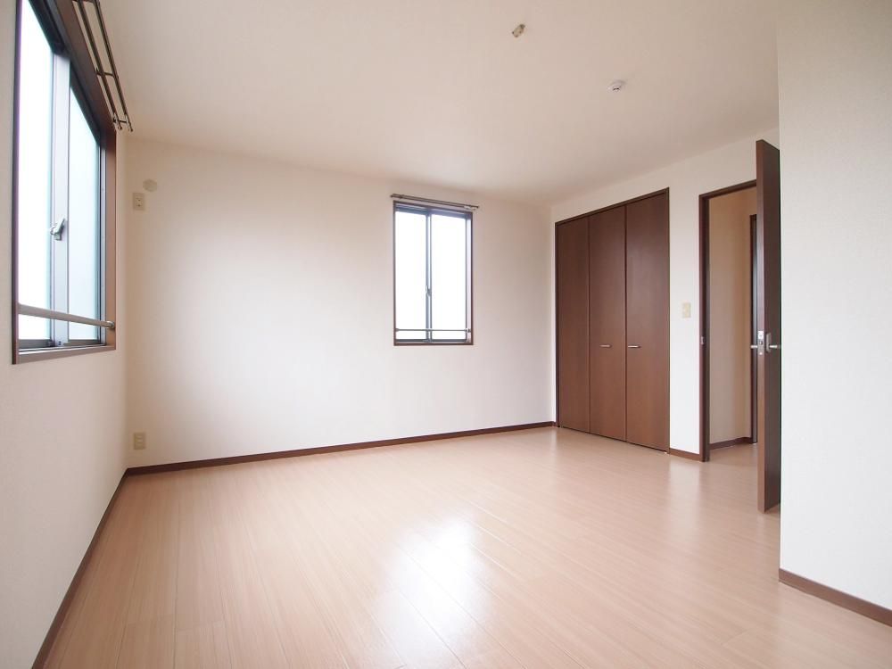 �y�����E���r���O�z�@9.6���m��