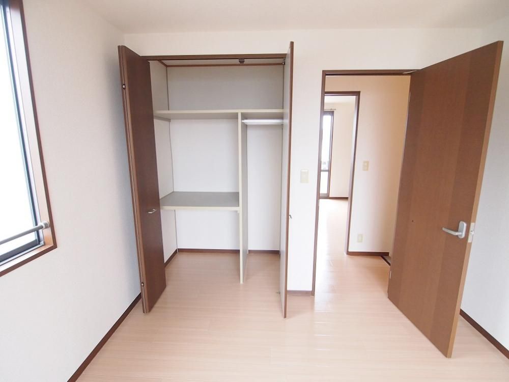 �y���[�z�@�e���������[�L�x�ł��B