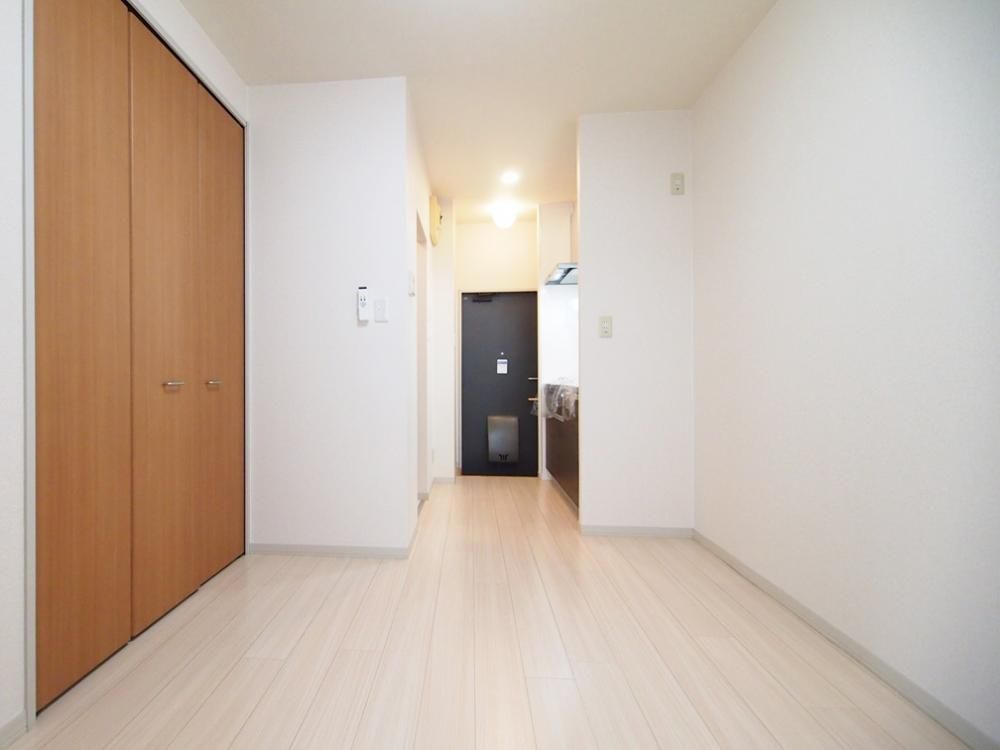 �y���̑������E�X�y�[�X�z�@�������C���[�W
���̂������̎ʐ^�ł��B
5.4���̍L�X�Ƃ����X�y�[�X�ł��B