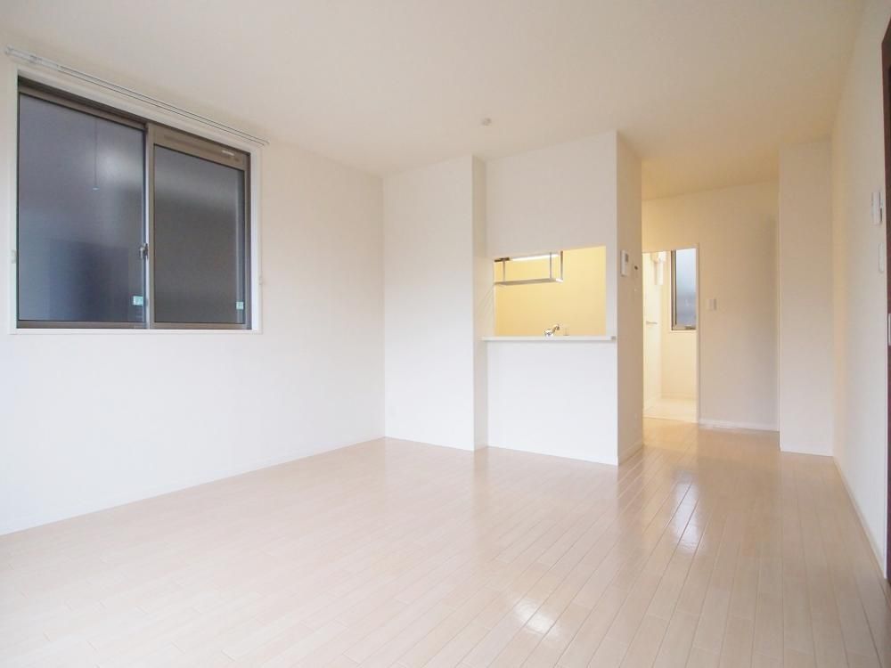 �y���ԁE���r���O�z�@12.7���̍L�X�Ƃ������r���O�ł���