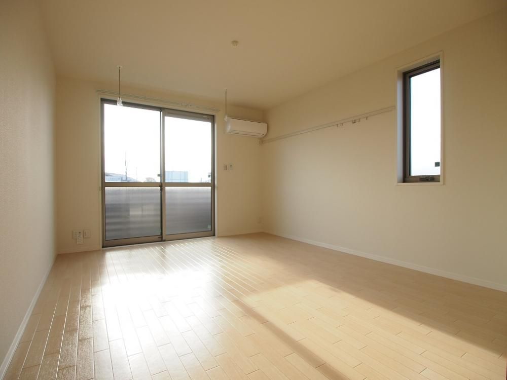 �y�����E���r���O�z�@2�ʍ̌�