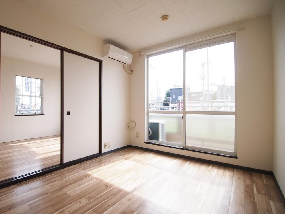 �y�����E���r���O�z�@�G�A�R��1��t��