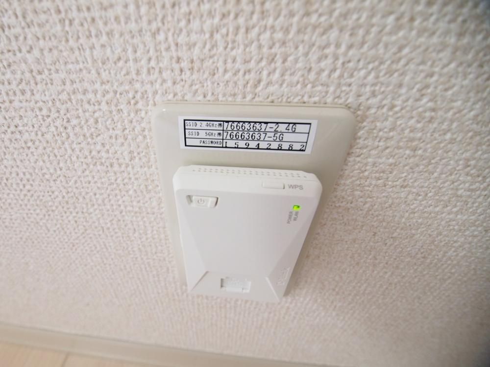 �y���̑��ݔ��z�@�������C���[�W
���̂������̎ʐ^�ł��B
�C���^�[�l�b�g����
Wi-Fi�t��