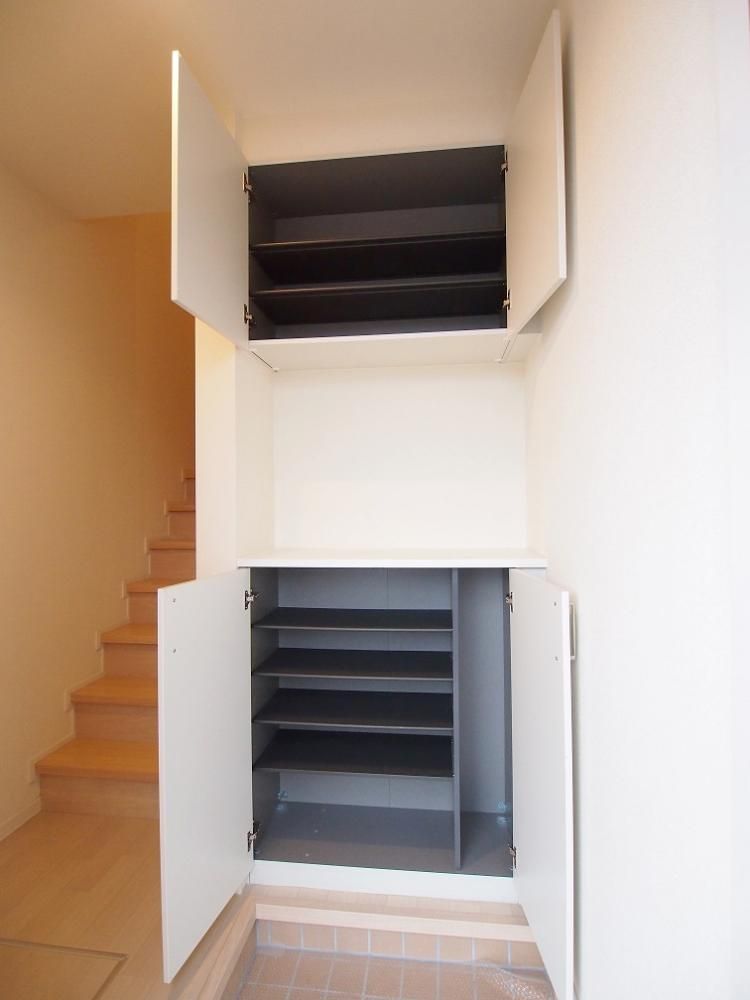 �y���ցz�@�Z�p���[�g�^�C�v�̃V���[�Y�{�b�N�X��