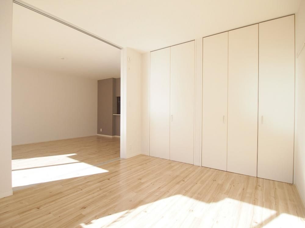 �y�����E���r���O�z�@6.3���m��