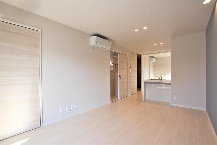 �y���ԁE���r���O�z�@