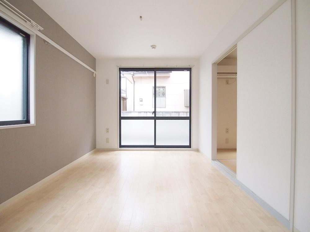 �y���ԁE���r���O�z�@�m��6��