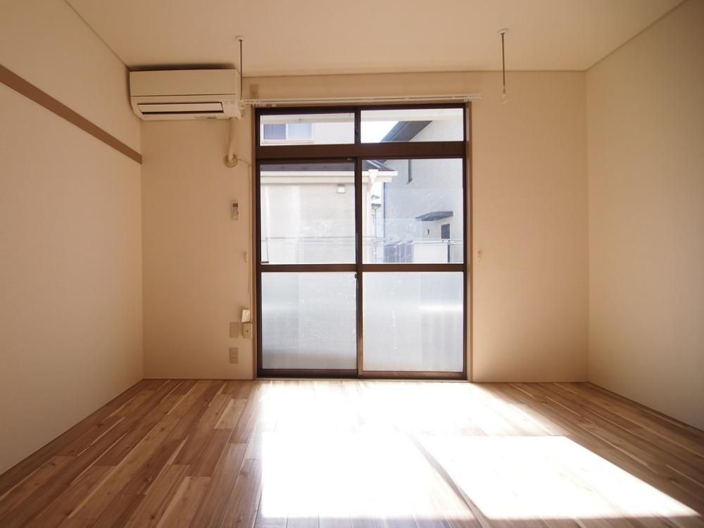 �y���ԁE���r���O�z�@��������ǍD�I
�G�A�R���t��